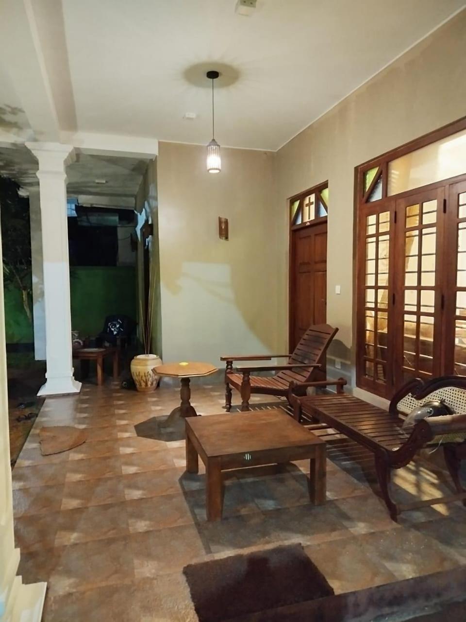 Siyon Yula - Guest House ヒッカドゥワ エクステリア 写真